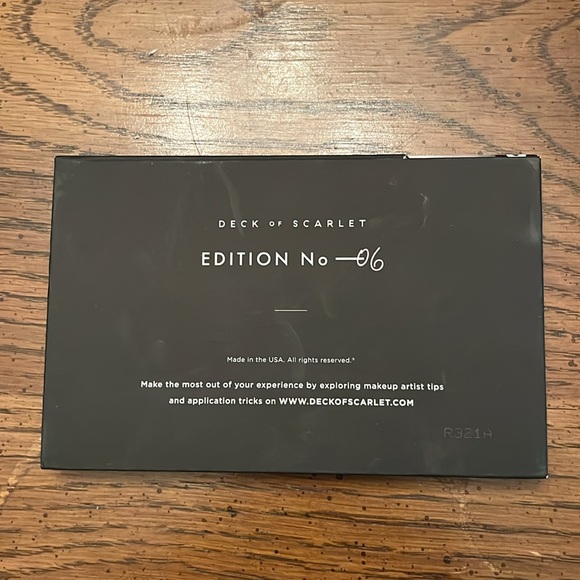 Deck of Scarlet make up palette, NWOT - Picture 9 of 9